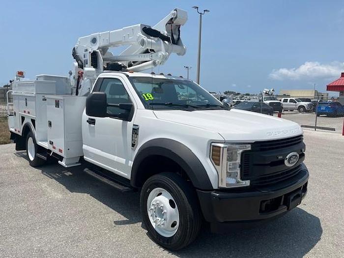 Used Altec AT41M Bucket Boom on 2019 Ford F550 Utility Truck - 57108