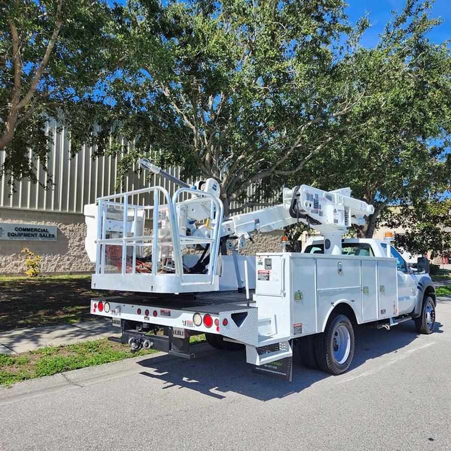 Used Altec AT40S Sign Boom on 2015 Ford F550 Utility Truck - 72707