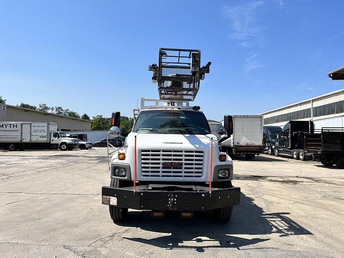 Used Altec AP45A Cable Placer on 2008 GMC C8500 Reg Cab Utility Truck - R07877