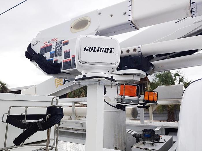 Used Altec AT41M Bucket Boom on 2018 Ford F550 4x4 Reg Cab Utility Truck - P04802