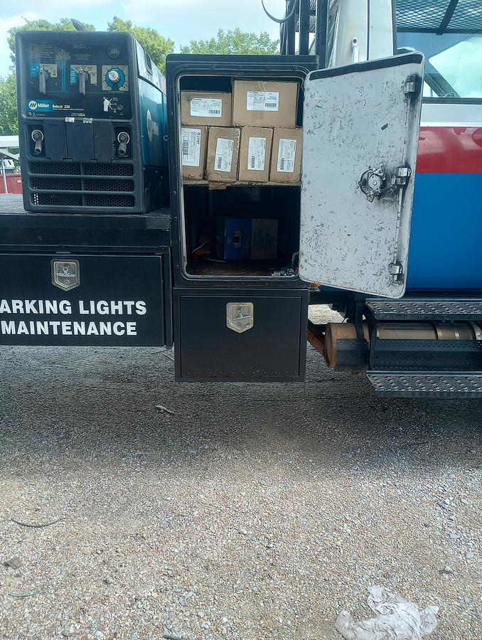 Used 2009 Ford F750 Wilkie 65XRB Sign Crane Truck – M35710