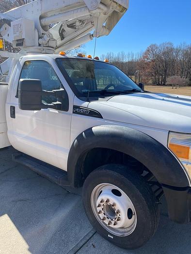 Used Versalift VST40I on 2012 Ford F550 Reg Cab Utility - M14603