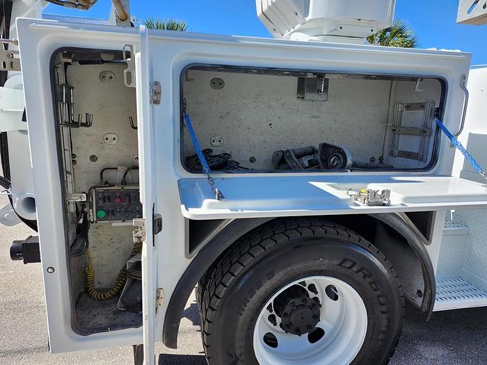 Used Altec T40P Cable Placer on 2018 Ford F750 Reg Cab Utility Truck - 05473