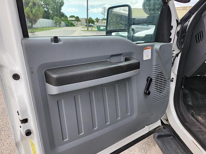 Used Altec AT40-MH Bucket Boom on 2015 Ford F550 Regular Cab Utility Truck - H21805