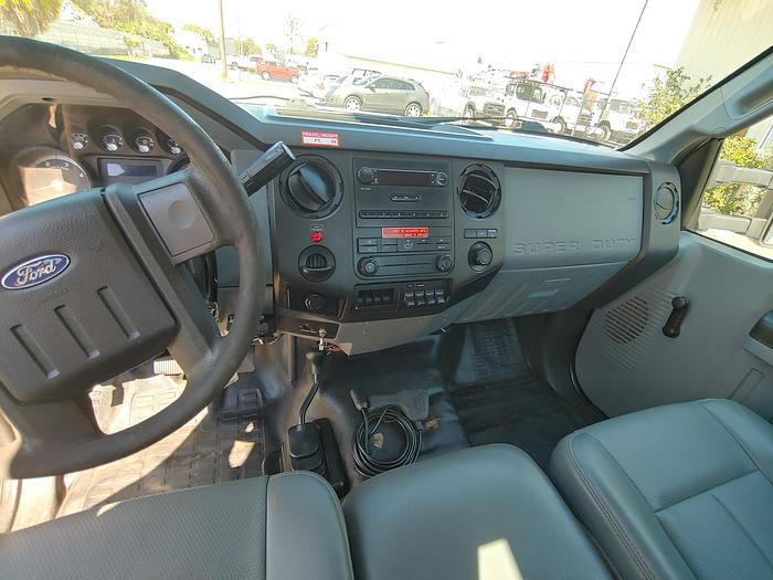 Used Altec AT40-MH 45ft Bucket Boom on 2015 Ford F550 Reg Cab Utility Truck - 65760