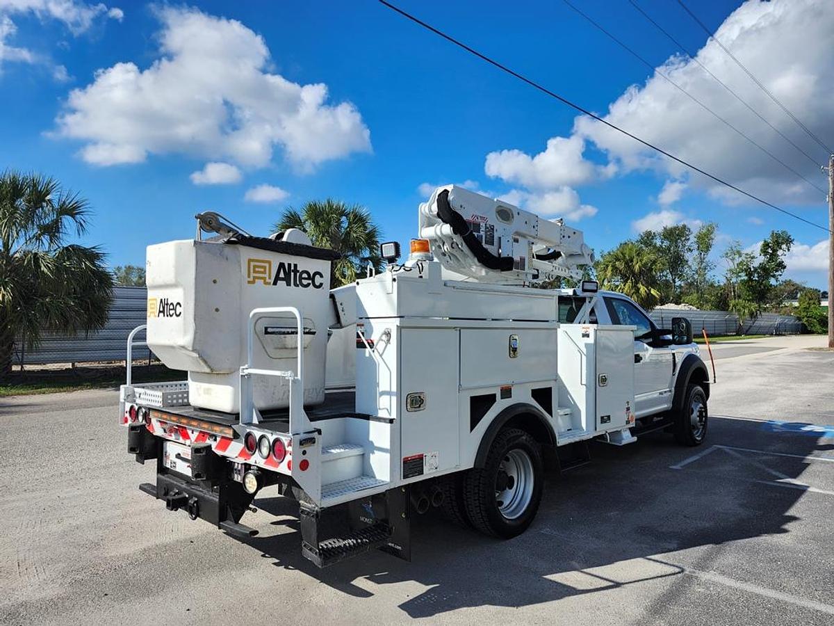 Used Altec AT41M Bucket Boom on 2019 Ford F550 4x4 Reg Cab Utility Truck - 88481