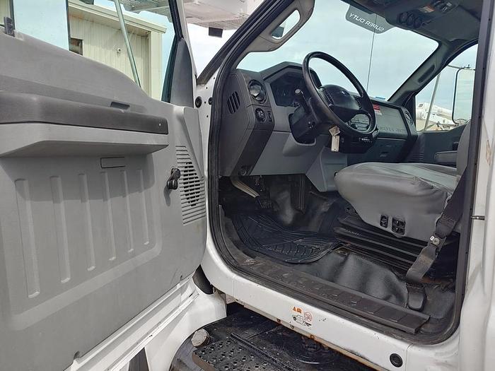 Used Altec LS63 Sign Crane on 2012 Ford F750 Reg Cab Flatbed Truck - 	66987