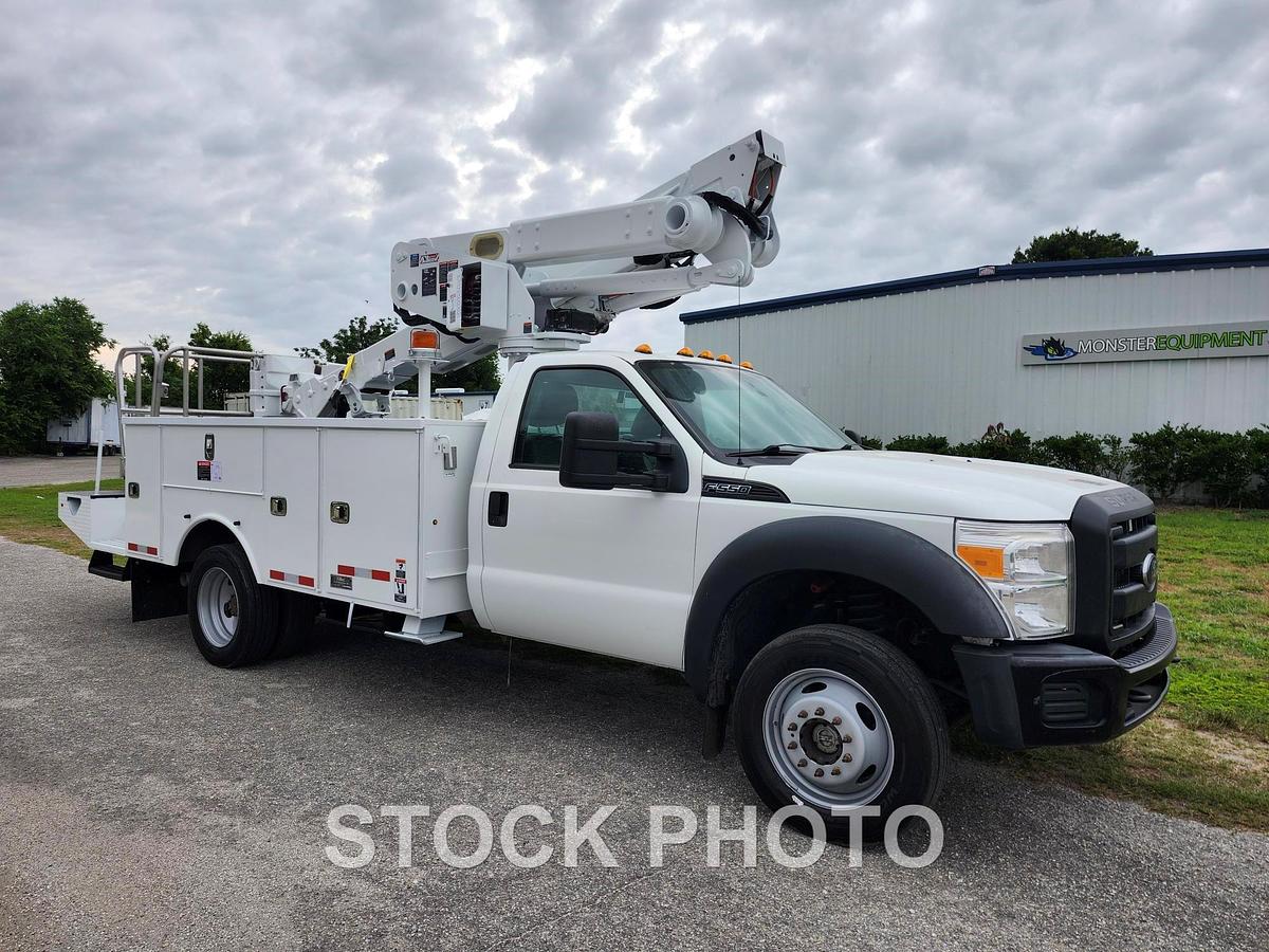 Used Altec AT40S Basket Boom on a 2014 Ford F550 Reg Cab Utility Truck - 47288