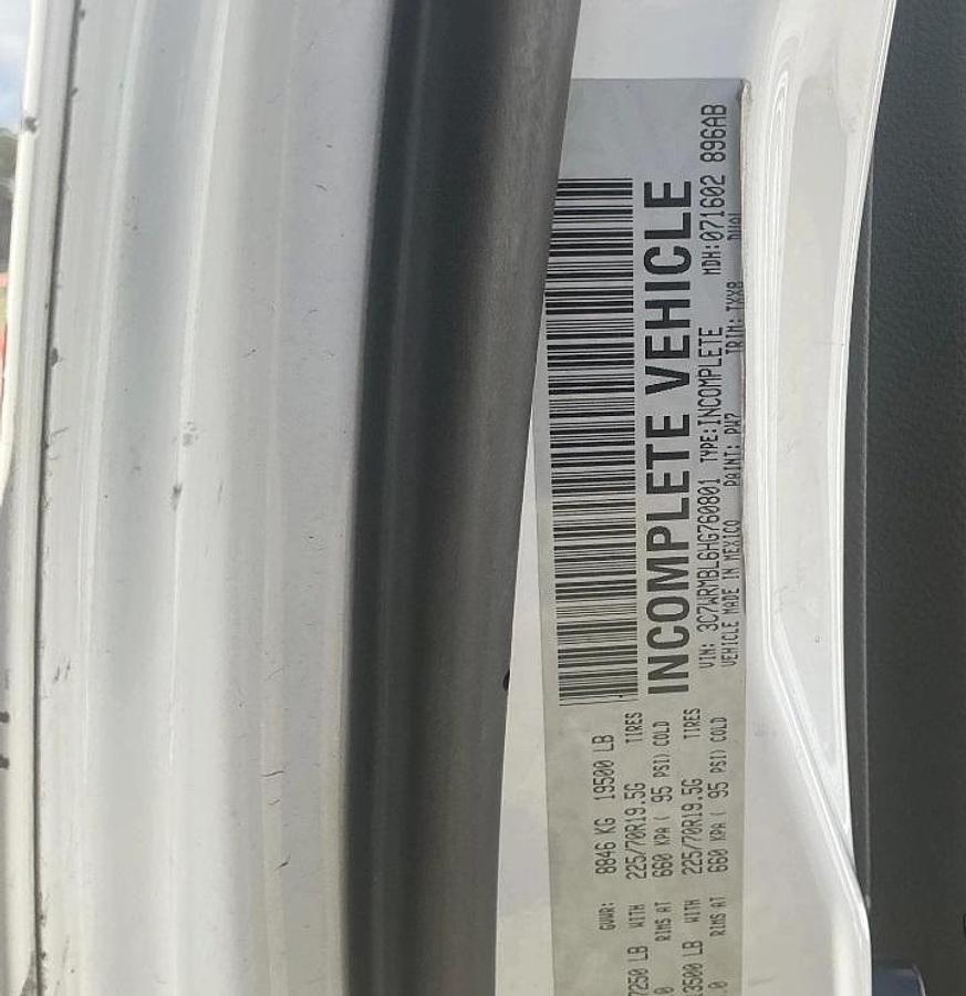 Used 2018 Altec AT41S Sign Truck with 2 Man Basket on a 2017 RAM 5500 Reg Cab Utility Bed - K60801