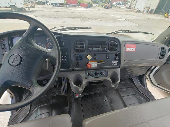 Used Altec AM55-MH Over Center Bucket Boom on 2014 Freightliner M2 106 4x4 Utility Truck - W9313