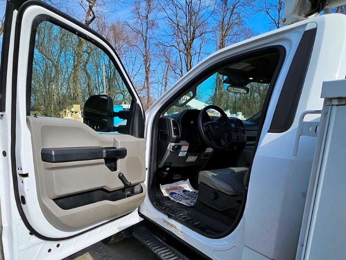 Used Altec AT200A Bucket Boom on 2018 Ford F450 Reg Cab Utility Truck - R02758