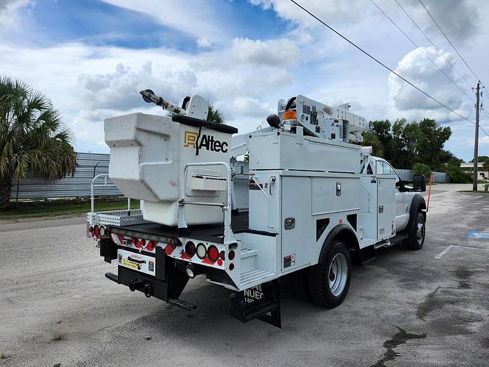 Used Altec AT40-MH Bucket Boom on 2015 Ford F550 Regular Cab Utility Truck - H21805