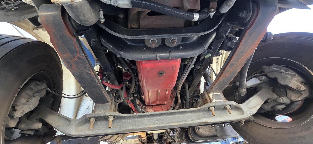 Used Elliott L55R Sign Crane on 2019 Freightliner Derated Non-CDL M2-106 Reg Cab Flatbed Truck - MM6930