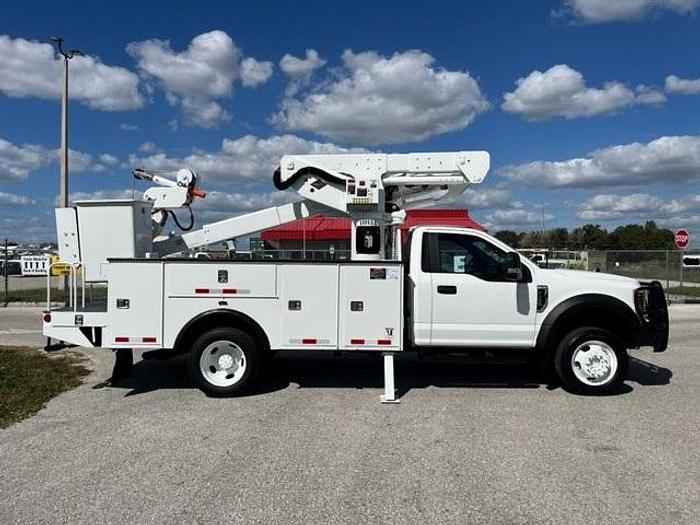 Used Versalift VST-40I 45ft Bucket Boom on 2018 Ford F550 4X4 Reg Cab Utility - C66805