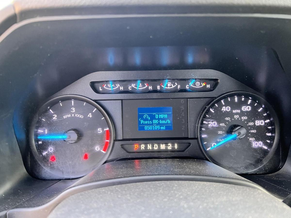 Used Altec AT200A Bucket boom on 2018 Ford F450 Reg Cab Utility Truck - R02774