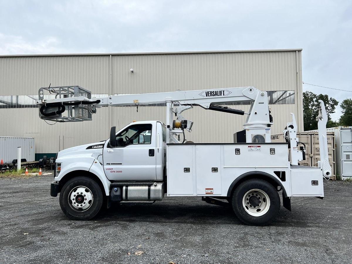 Used 2018 Ford F750 Reg Cab Utility Reel Truck - R08356