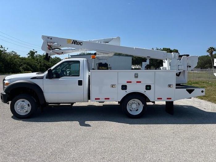 Used Altec AT40G Bucket Boom on 2014 Ford F550 Reg Cab Utility Truck - C70634