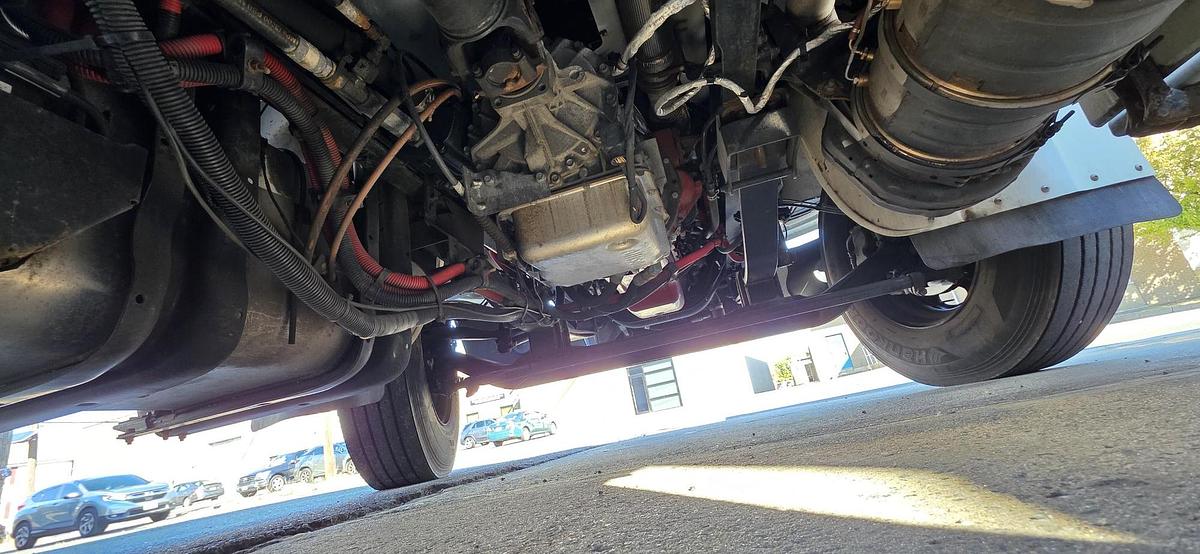 Used Elliott L55R Sign Crane on 2019 Freightliner Derated Non-CDL M2-106 Reg Cab Flatbed Truck - MM6930