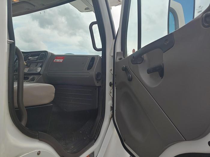 Used Altec AM55-MH Over Center Bucket Boom on 2014 Freightliner M2 106 4x4 Utility Truck - W9313