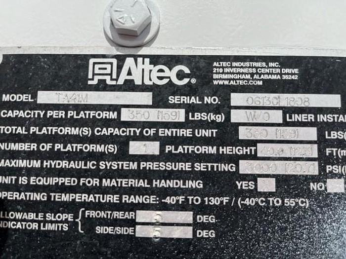 Used Altec TA41M 46ft Bucket Boom on 2014 International 4300 Reg Cab Utility Truck