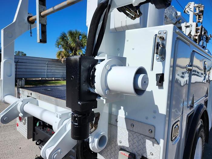 Used Altec T40P Cable Placer on 2018 Ford F750 Reg Cab Utility Truck - 05473