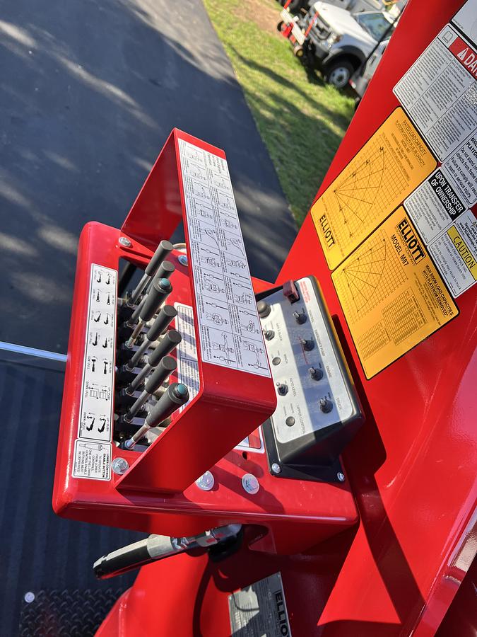 NEW Elliott M87 Sign Crane on a 2025 Freightliner M2106 Reg Cab Flatbed Truck - RE9085