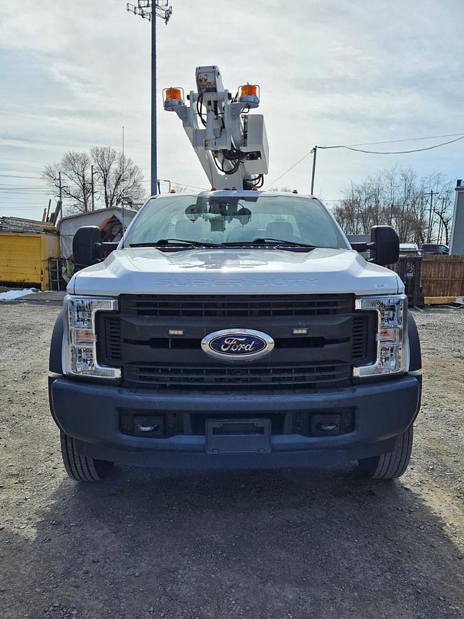 Used Altec AT200A Bucket Boom on 2018 Ford F450 Reg Cab Utility Truck - R02758