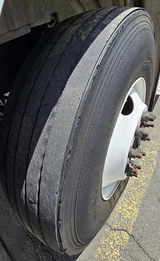 Used Elliott L55R Sign Crane on 2019 Freightliner M2-106 Reg Cab Flatbed Truck - MM6930