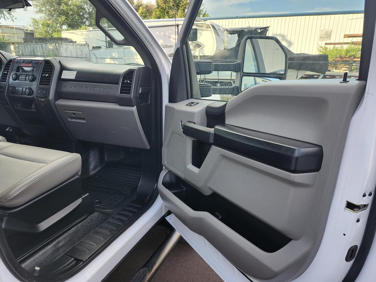 Used 2019 Altec AT48M Bucket Boom on a 2019 Ford F550 4x4 Regular Cab Utility Truck - P10412