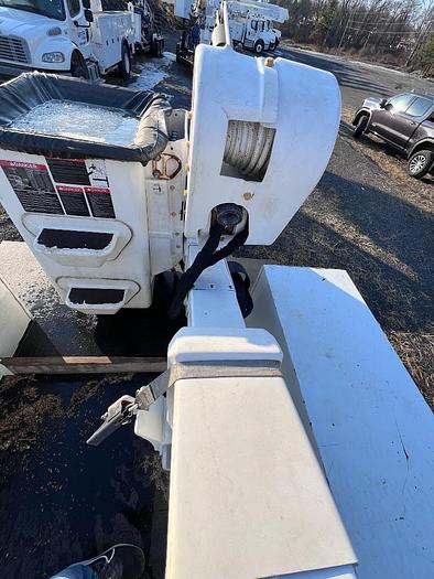 Used Altec AT41M Bucket Boom on 2019 Ford F550 4x4 Reg Cab Utility Truck - M03357