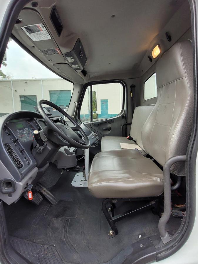 Used Altec T40P Cable Placer on 2017 Freightliner M2-106 Reg cab Utility Truck - RZ7947