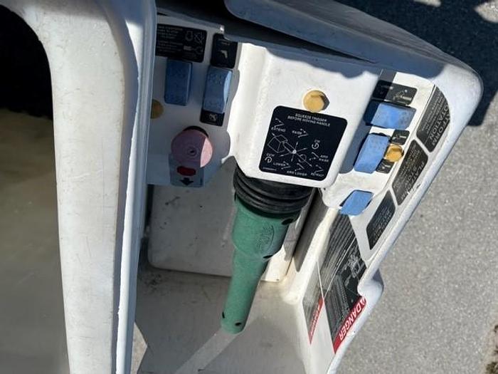 Used Altec AT40G 45ft Bucket Boom on 2016 Ford F550 Reg Cab Utility Truck - C03924