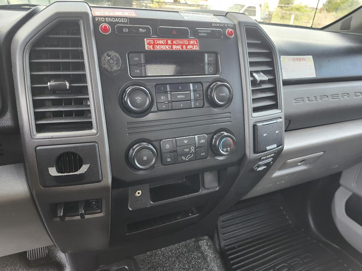 Used 2019 Altec AT48M Bucket Boom on a 2019 Ford F550 4x4 Regular Cab Utility Truck - P10412