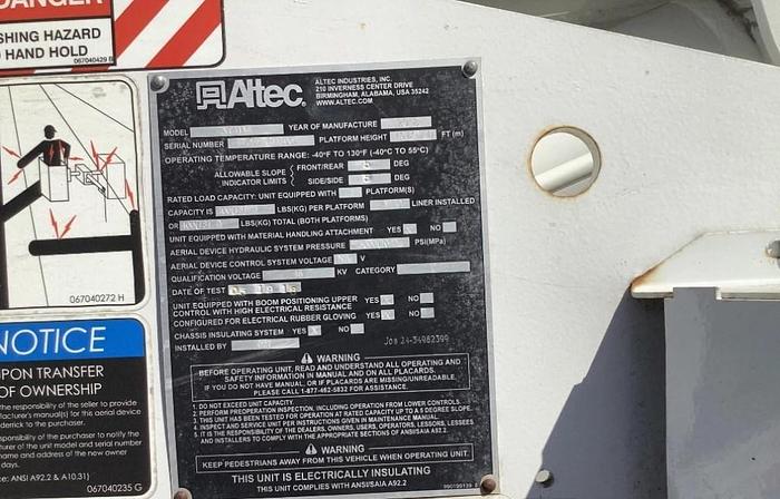 Used Altec AT41M Bucket Boom on 2018 Ford F550 Reg Cab Utility Truck - 99941