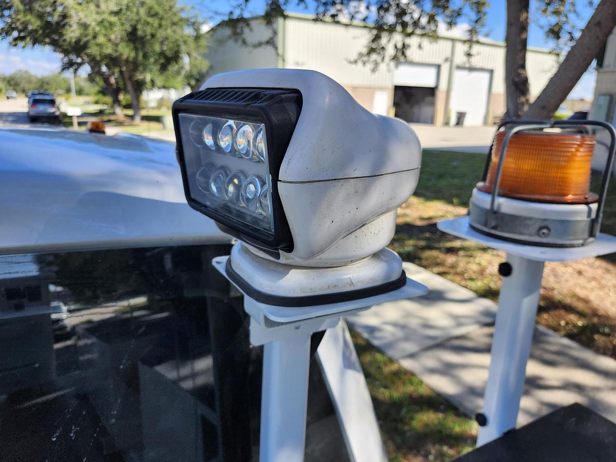 Used Altec AT41M Bucket Boom on 2019 Ford F550 4x4 Reg Cab Service Truck - 15762