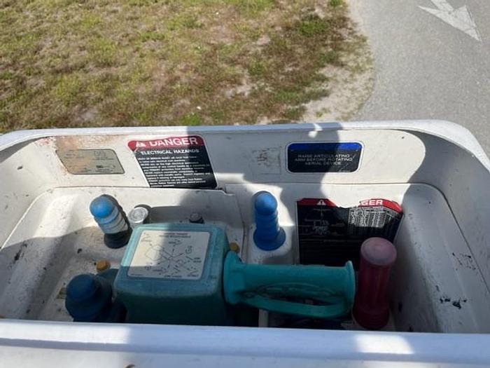 Used Altec AT37G Bucket Bom on 2014 Ford F550 4X4 Utility Truck - C17995