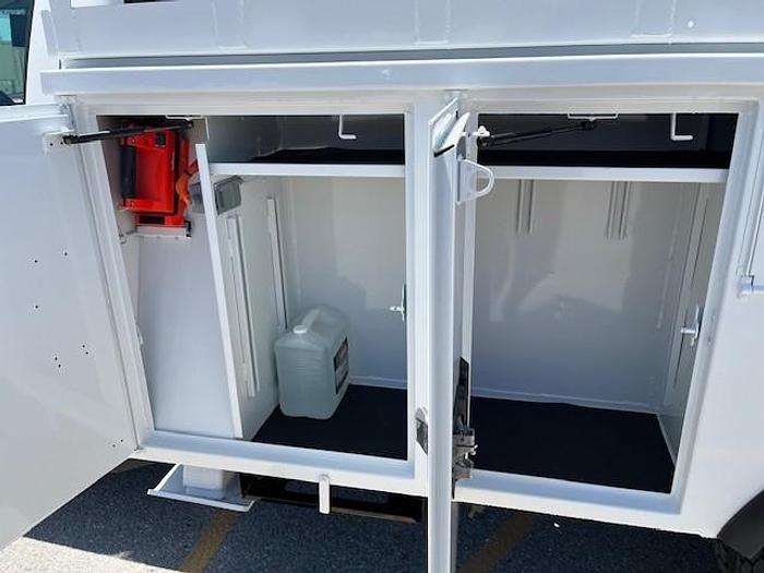 Used Altec AT40M 45ft Bucket Boom on 2016 Ford F550 4X4 Reg Cab Utility Truck - C41868