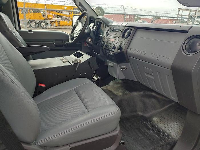 Used Altec AT40M, 45 ft, Articulating & Telescopic Material Handling Bucket Boom on 2016 Ford F550 Reg Cab Utility Truck - 41852