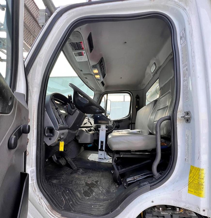 Used Altec AT40C Cable Placer on 2014 Freightliner M2-106 Reg Cab Utility Truck - S7222