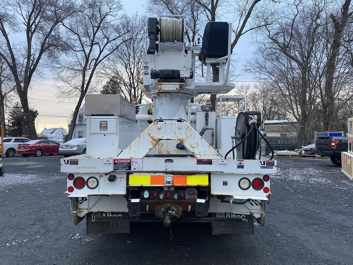 Used Altec DC47-TR Digger Derrick on 2014 International 4300 Reg Cab Utility Truck - M80826