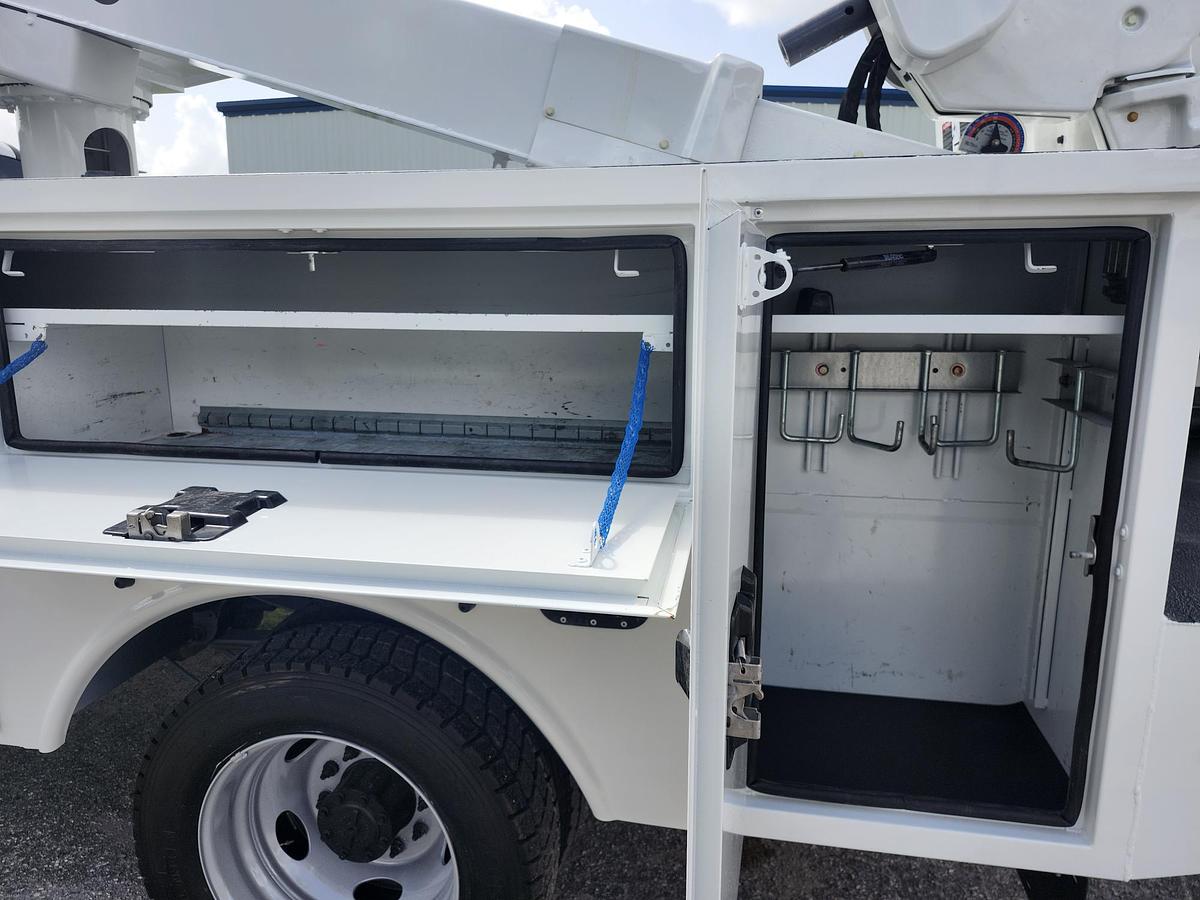 Used Altec AT41M 46ft Insulated Bucket Boom on 2019 F550 4x4 Reg Cab Utility Truck - K25421