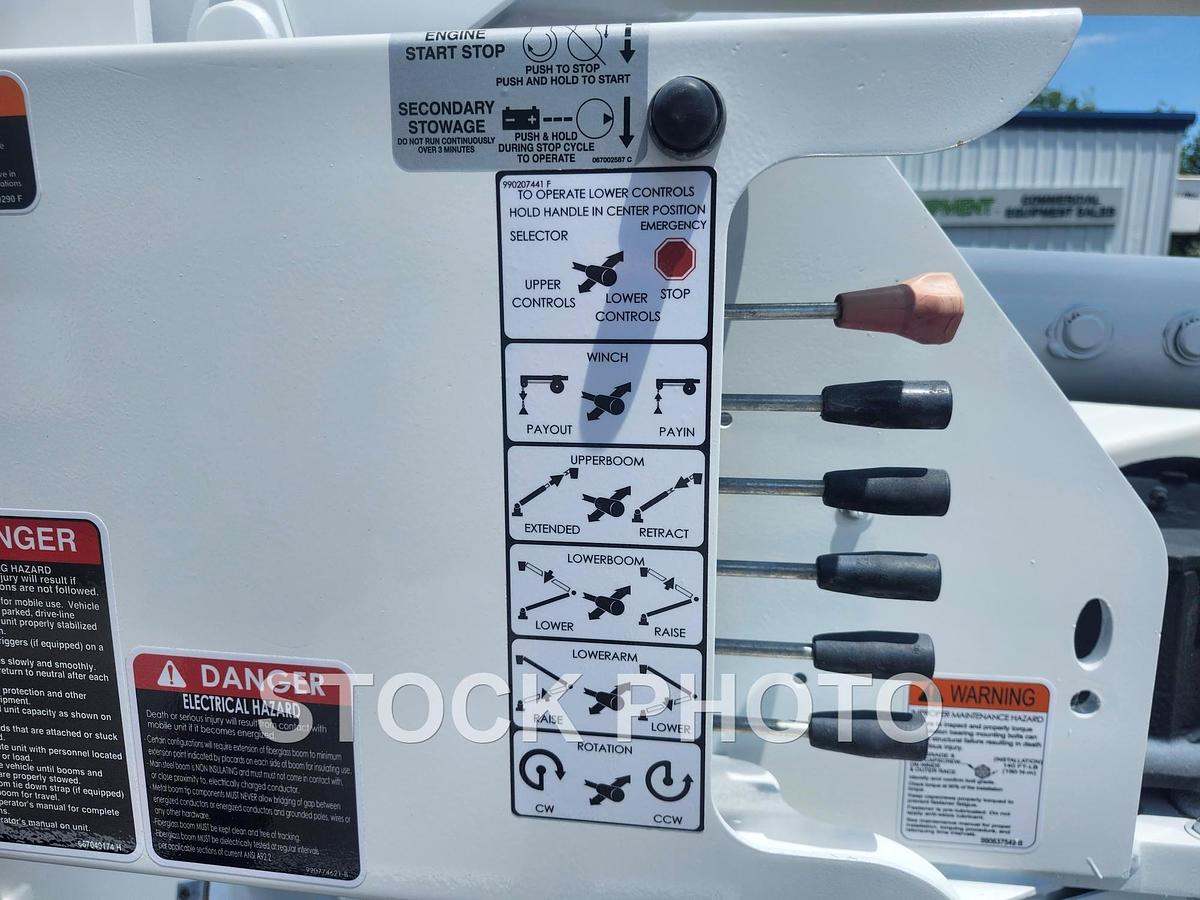 Used Altec AT48MH Bucket Truck on a 2019 Ford F550 4x4 Regular Cab Utility Truck - 15660
