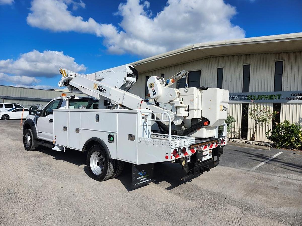 Used Altec AT41M Bucket Boom on 2019 Ford F550 4x4 Reg Cab Utility Truck - 88481