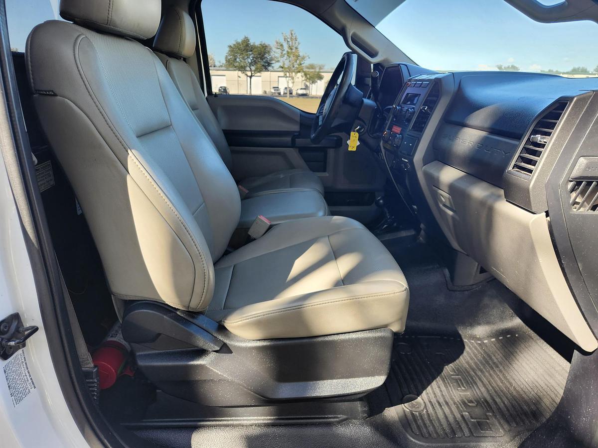 Used Altec AT41M Bucket Boom on 2019 Ford F550 4x4 Reg Cab Service Truck - 15762