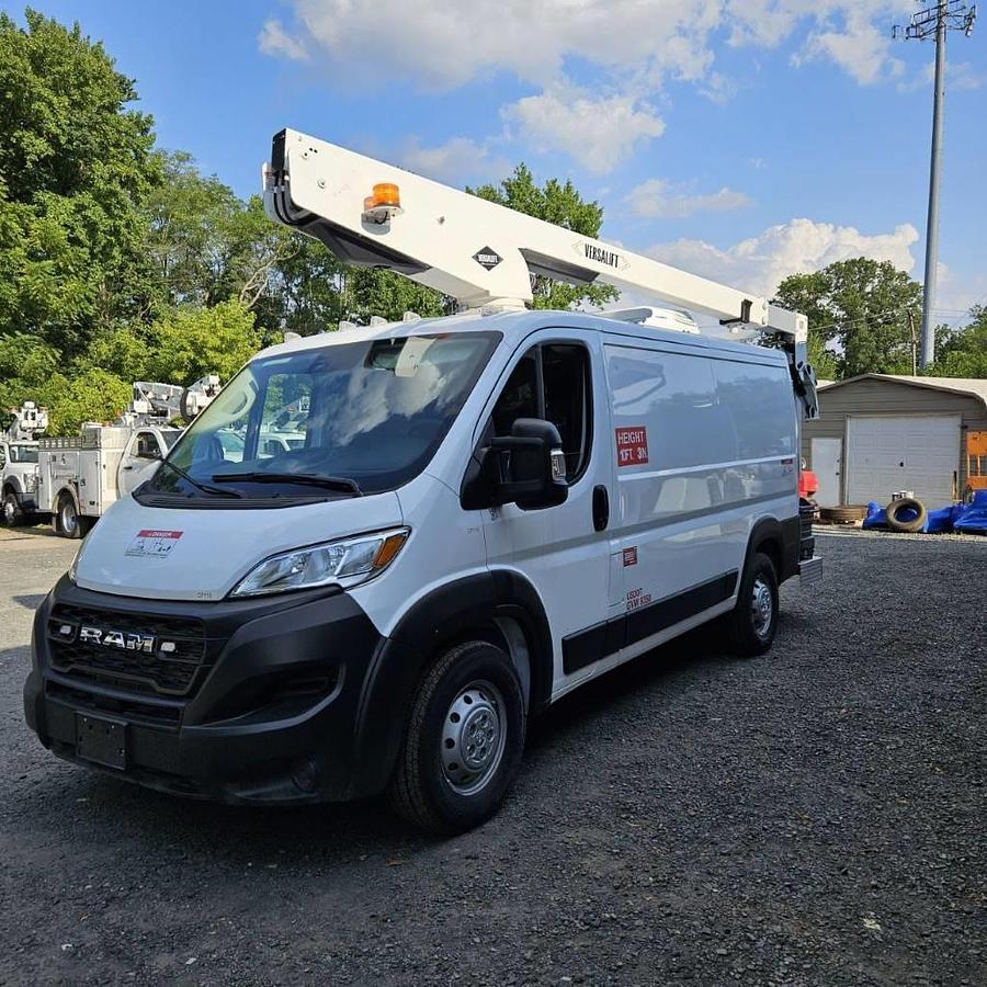Used Versalift VANTEL29 NE Bucket Van on 2023 RAM 3500 VAN - R57611