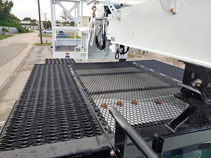 Used Altec LS63 Sign Crane on 2012 Ford F750 Reg Cab Flatbed Truck - 	66987