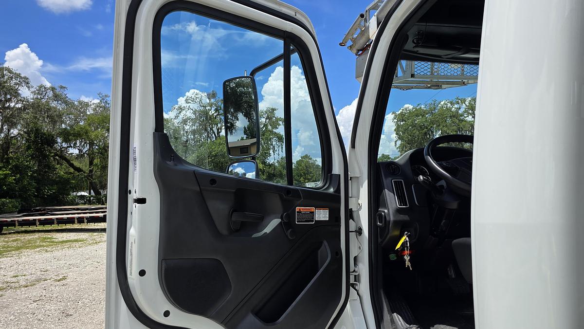 Used Altec T40P Cable Placer on 2024 Freightliner M2 Utility Truck - MH6096