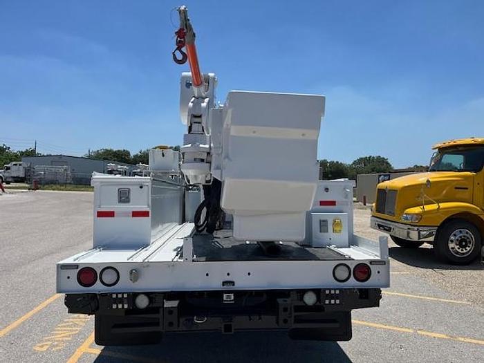 Used Altec AT40M 45ft Bucket Boom on 2016 Ford F550 4X4 Reg Cab Utility Truck - C41868