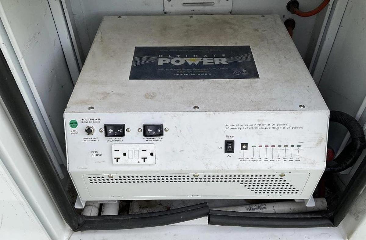 Used Altec AT41M Bucket Boom on 2019 Ford F550 4x4 Crew-Cab Bucket Truck - 96965