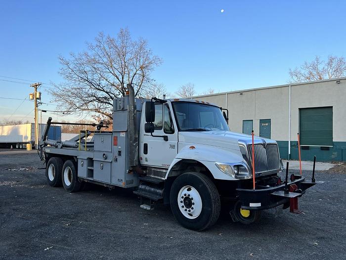 Used 2007 International 7400 15k lb. Tandem Reel Loader Cable Puller - R49694